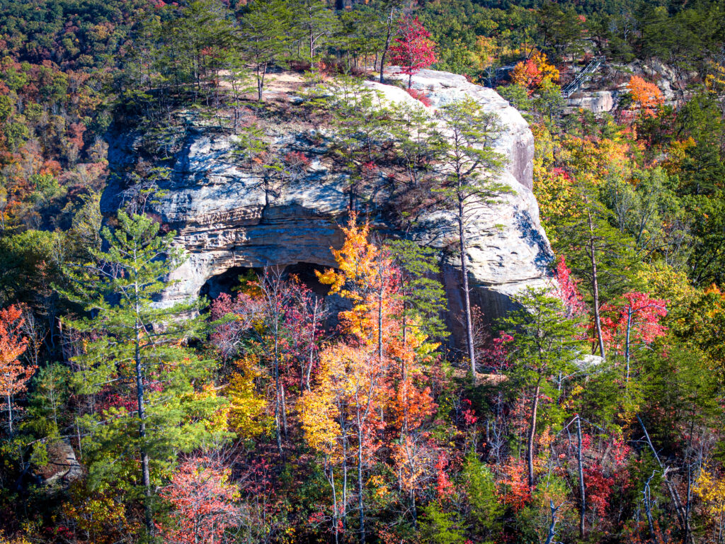 Anxnar Ridge and Courthouse Rock at Peak Fall Color